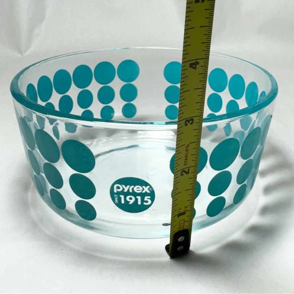 Pyrex 100th Anniversary Limited Edition 1 Qt Retro Blue Dot Glass Storage Dish
